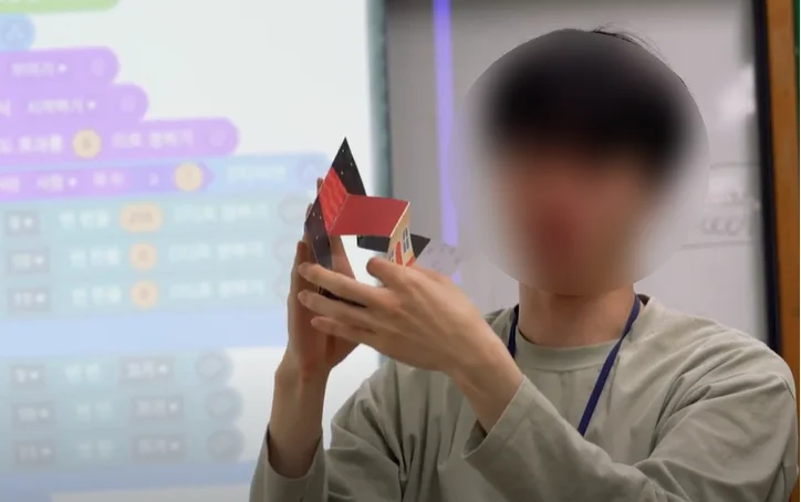 경상권교육기부거점지원센터 AI 무드등 만들기 현장 사진 5