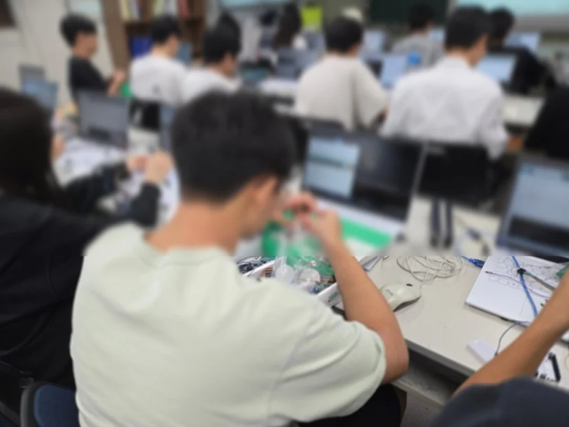성덕고등학교 IoT 캠프 현장 사진 8