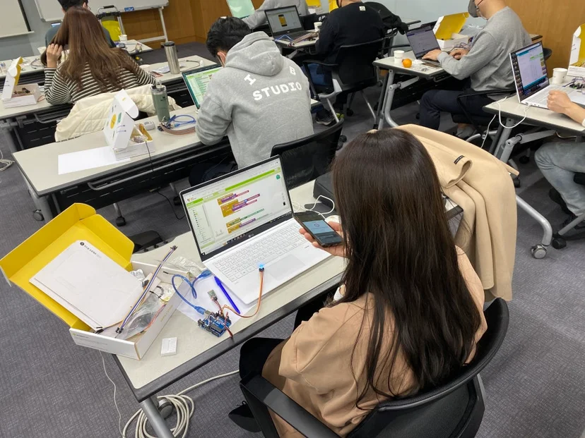 앱인벤터로 만든 IoT 제어 앱 화면