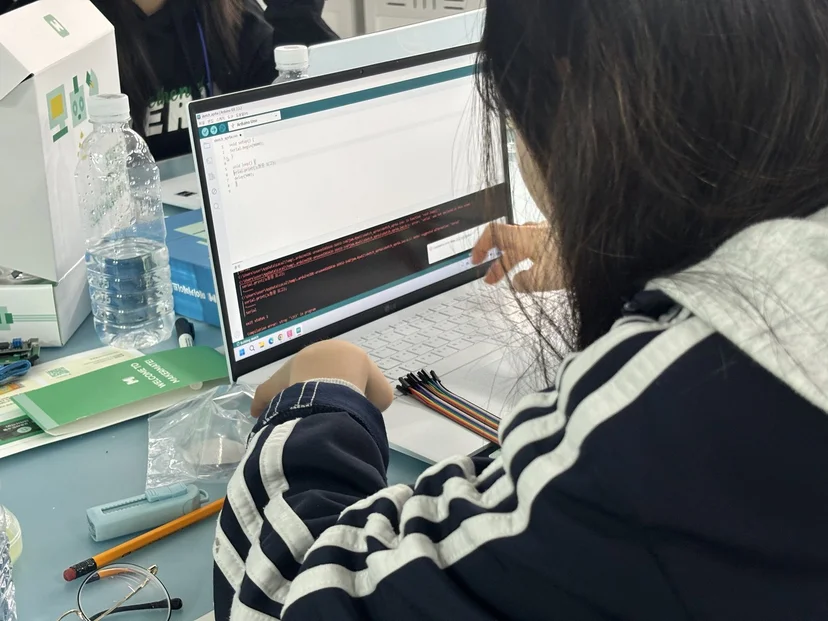 제주융합과학교육원 실험한마당 MBL 자유낙하 실험 현장 사진 10