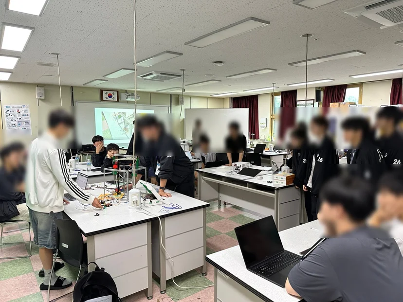 제주과학고등학교 AI 스킬업 메이커톤 현장 사진 19