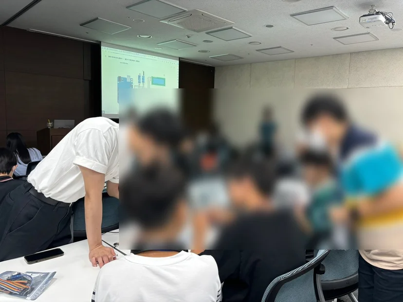 포스텍영재기업인교육원·거제교육청 영재학급 체험 캠프 현장 사진 19