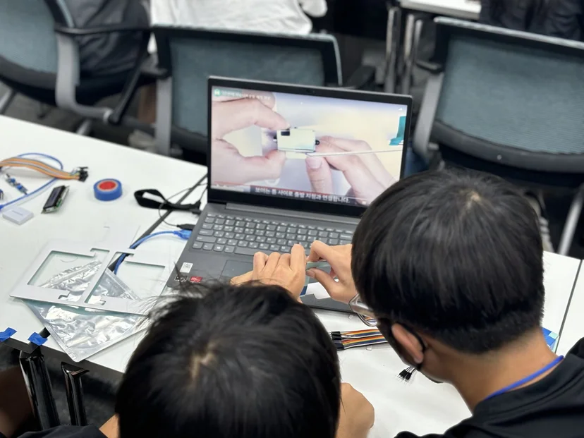 포스텍영재기업인교육원·거제교육청 영재학급 체험 캠프 현장 사진 18