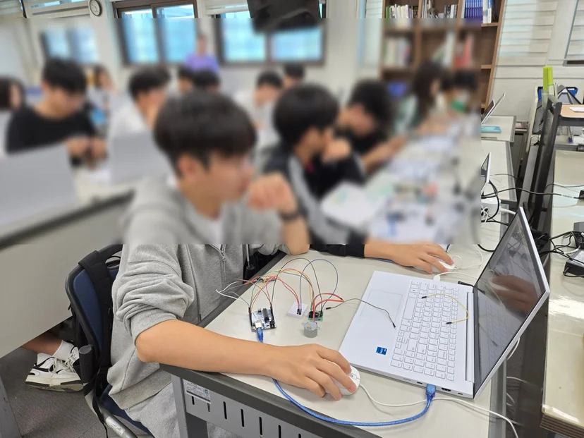 성덕고등학교 IoT 캠프 현장 사진 23