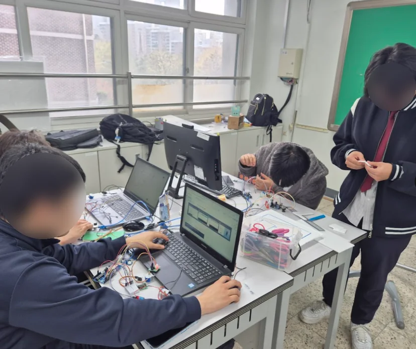 원미고등학교 AIoT 메이커 캠프 현장 사진 5