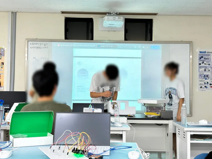 제주융합과학교육원 스마트 그린 학교 영재학급 캠프 현장 사진 19