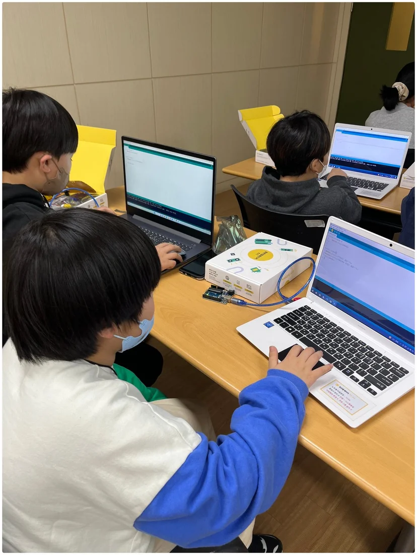 서울시립청소년센터 SW융합 자율주행 메이커 현장 사진 2
