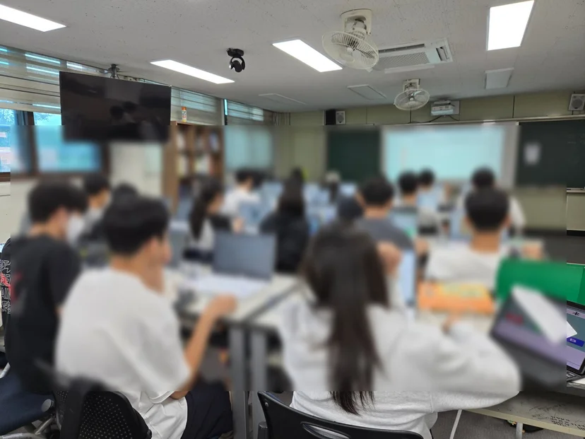 성덕고등학교 IoT 캠프 현장 사진 18