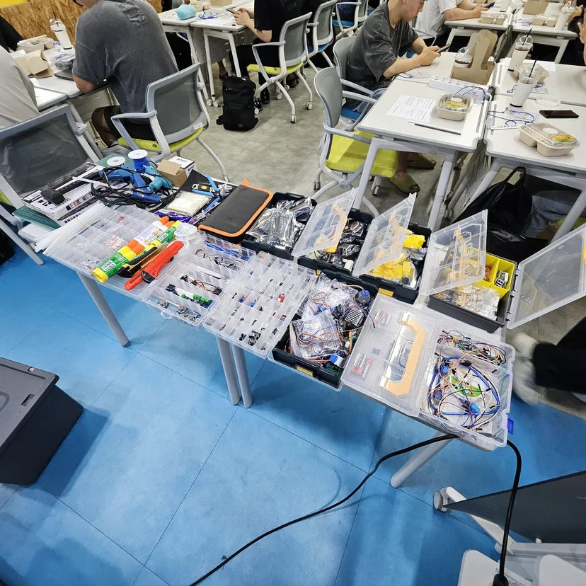 강원대학교 K-4INT Make a Maker 캠프 현장 사진 2