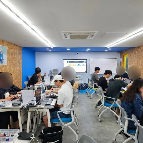 강원대학교 K-4INT Make a Maker 캠프 현장 사진 3