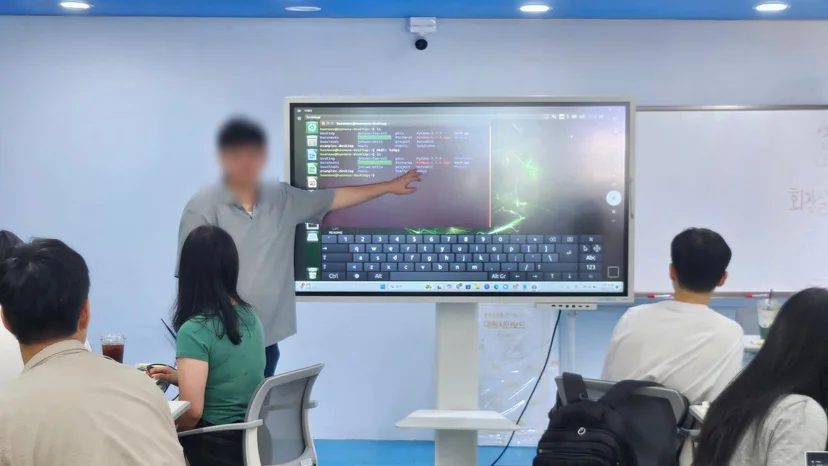 강원대학교 K-4INT 창의융합 메이커 캠프 현장 사진 12
