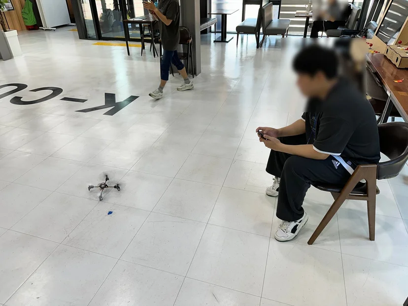 강원대학교 AI 코딩 드론 제작 교육 현장 사진 20