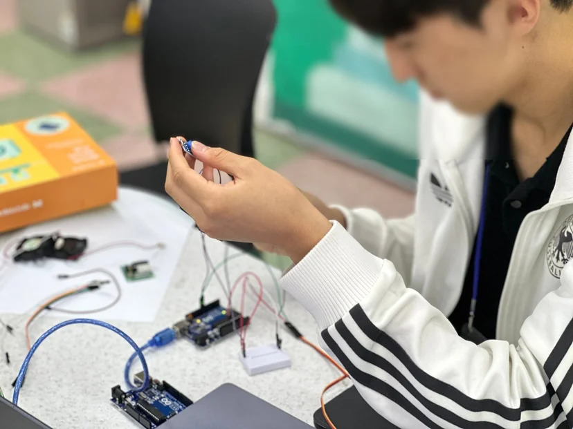 제주과학고등학교 AI 스킬업 메이커톤 현장 사진 10