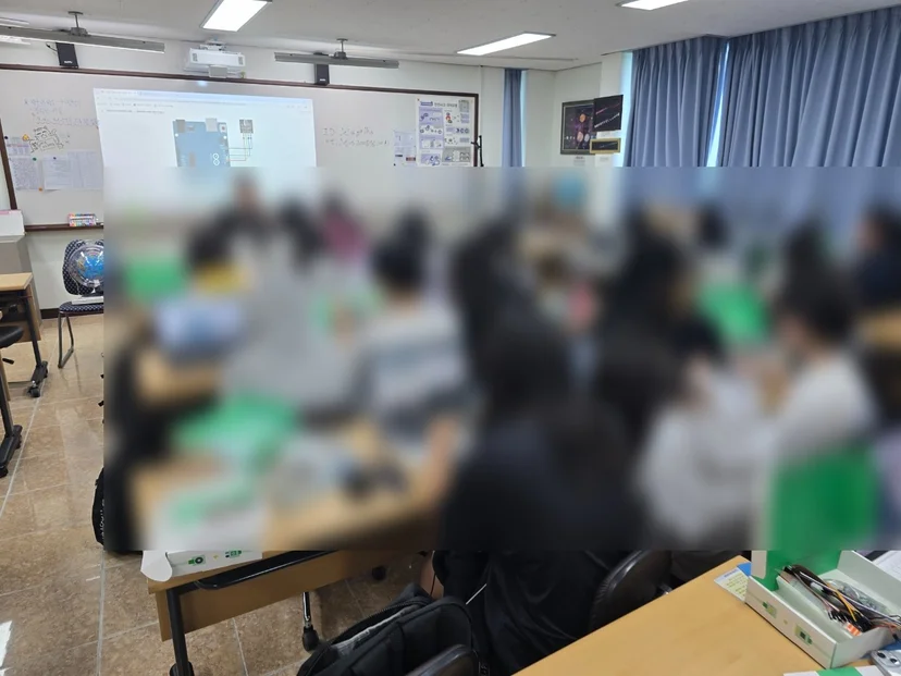 제주여자고등학교 AIoT 사이언스 캠프 현장 사진 8
