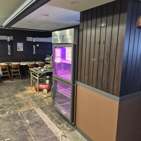 일반 업소용 냉장고와 전용 고기숙성고 중 무엇을 선택해야 할까요 설치 공간과 주변 이동 동선 확인 사진