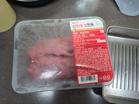 고급 드라이에이징 제품은 일반 냉장고와 무엇이 다른가요 설치 공간과 주변 이동 동선 확인 사진
