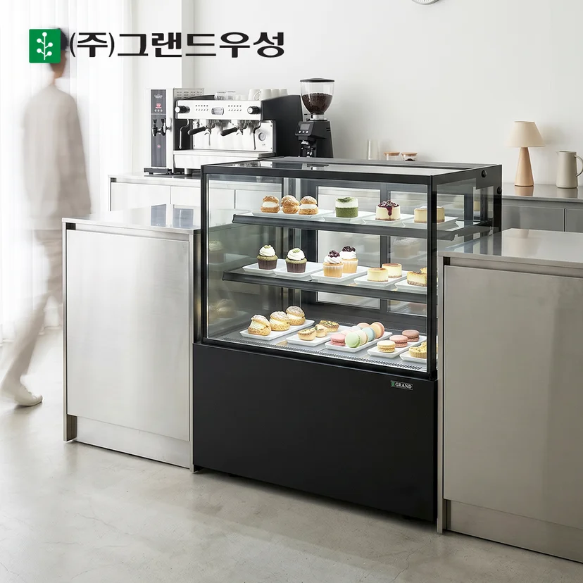 사이드 유리 형태와 사면 유리 형태 중 어느 것이 좋을까요 전기·배수·관리 설비 위치 확인 사진