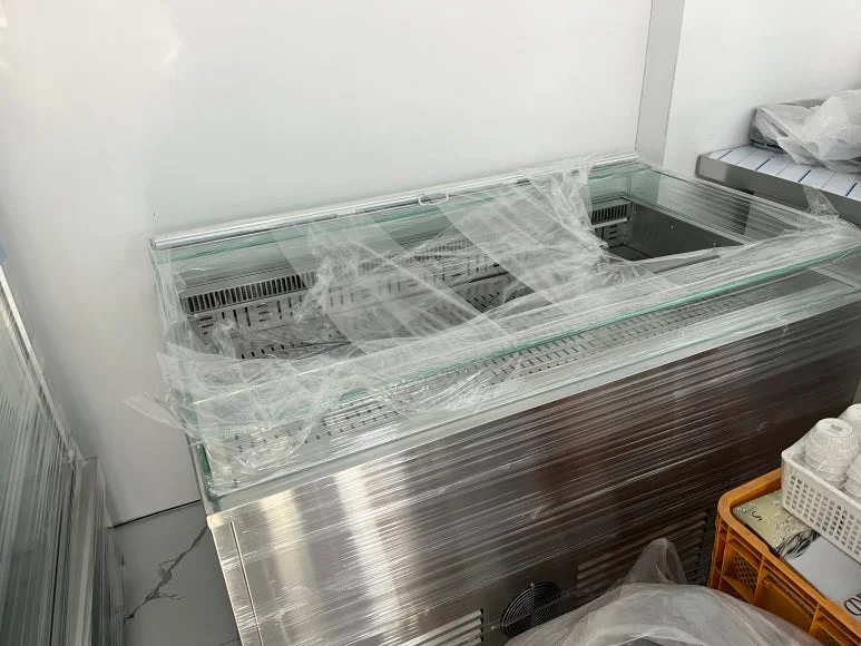 진열하려는 상품 크기와 높이에 맞추어 내부 선반 단수를 정할까요 전기·배수·관리 설비 위치 확인 사진