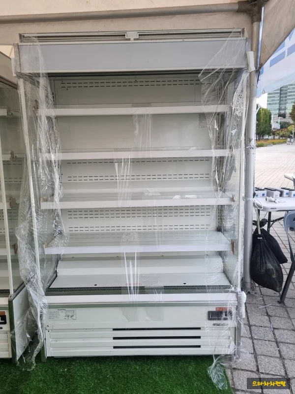 중고 쇼케이스 구매와 신품 계약 전 필수 점검 사항은 무엇인가요 전기·배수·관리 설비 위치 확인 사진