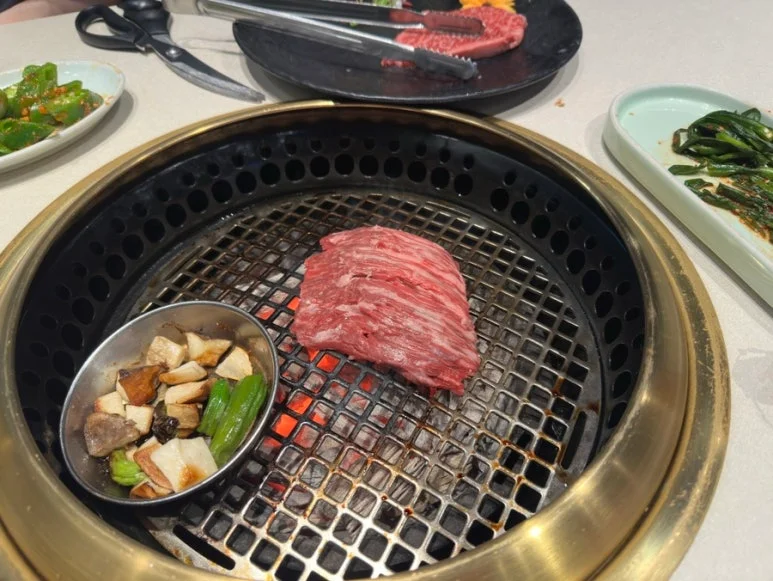 신품 정육냉장고와 중고 제품의 가격대 범위 및 장단점은 무엇일까 설치 공간과 주변 이동 동선 확인 사진