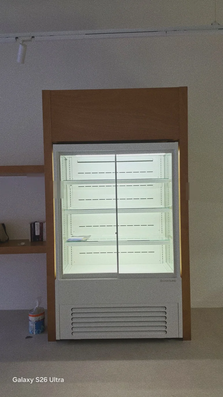 내부 조명과 선반 배치가 진열 효과를 극대화할 수 있는가 핵심 설치 조건과 사용 환경 확인 사진