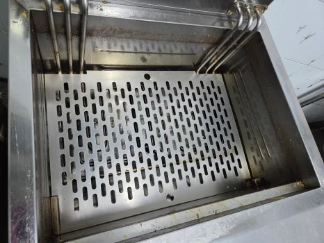 낮은 예산으로 부산업소용냉장고 중고를 찾을 때 기준은 설치 공간과 주변 이동 동선 확인 사진
