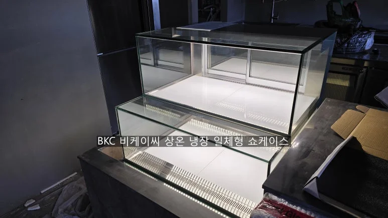 매장 구조와 도어 개폐 방식은 어떻게 선택하는 것이 좋을까요 핵심 설치 조건과 사용 환경 확인 사진