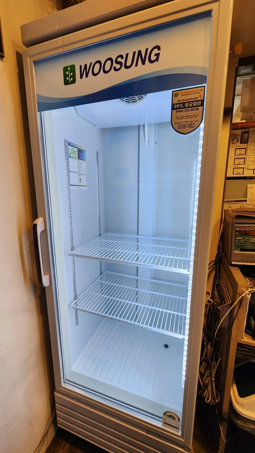 내부 선반 재질과 무게 견딤은 무엇으로 판단하나요 핵심 설치 조건과 사용 환경 확인 사진