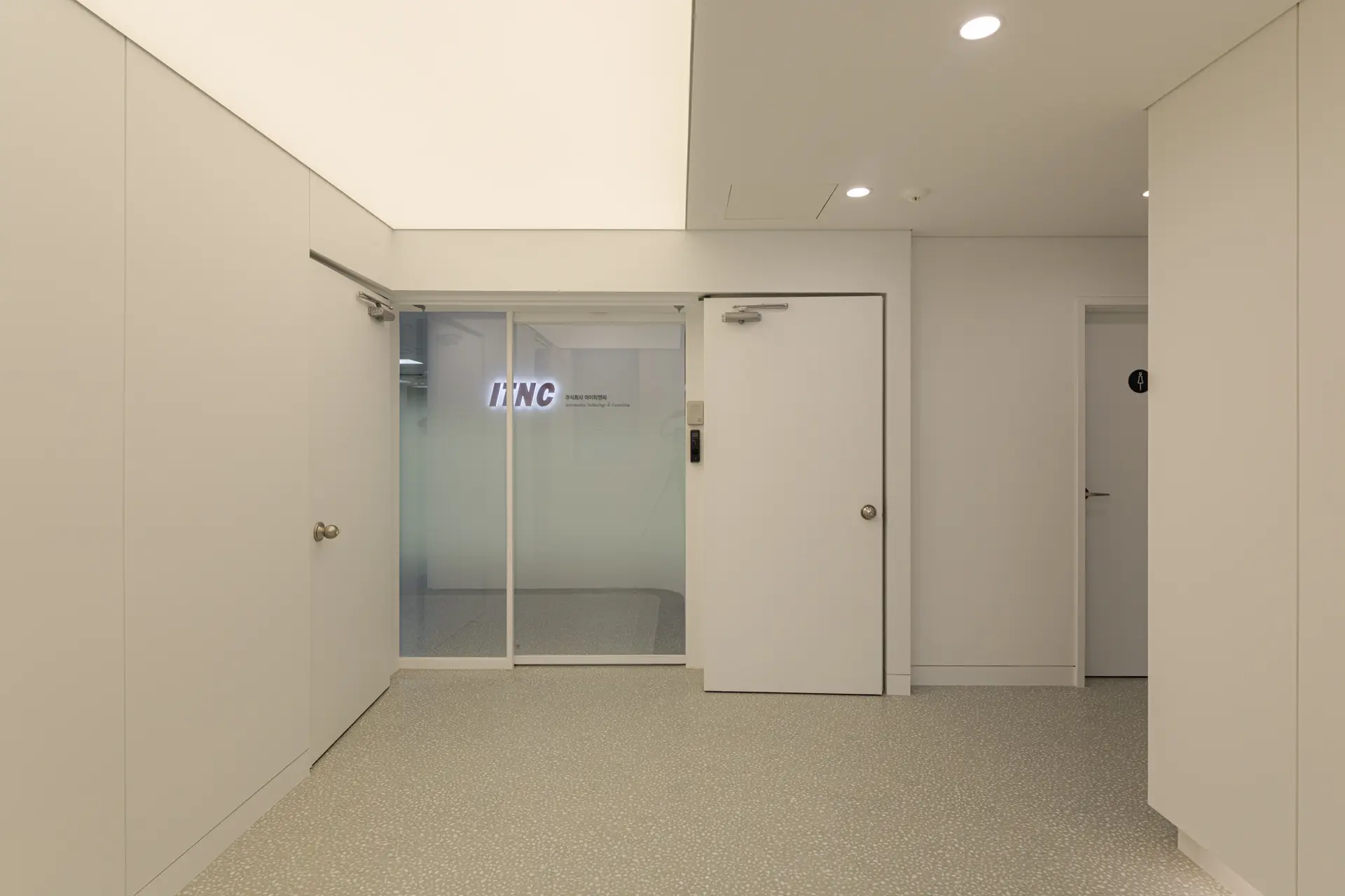 사무실인테리어, 오피스인테리어, 사옥인테리어, 사무실파사드, 오피스파사드, 강남 사무실인테리어