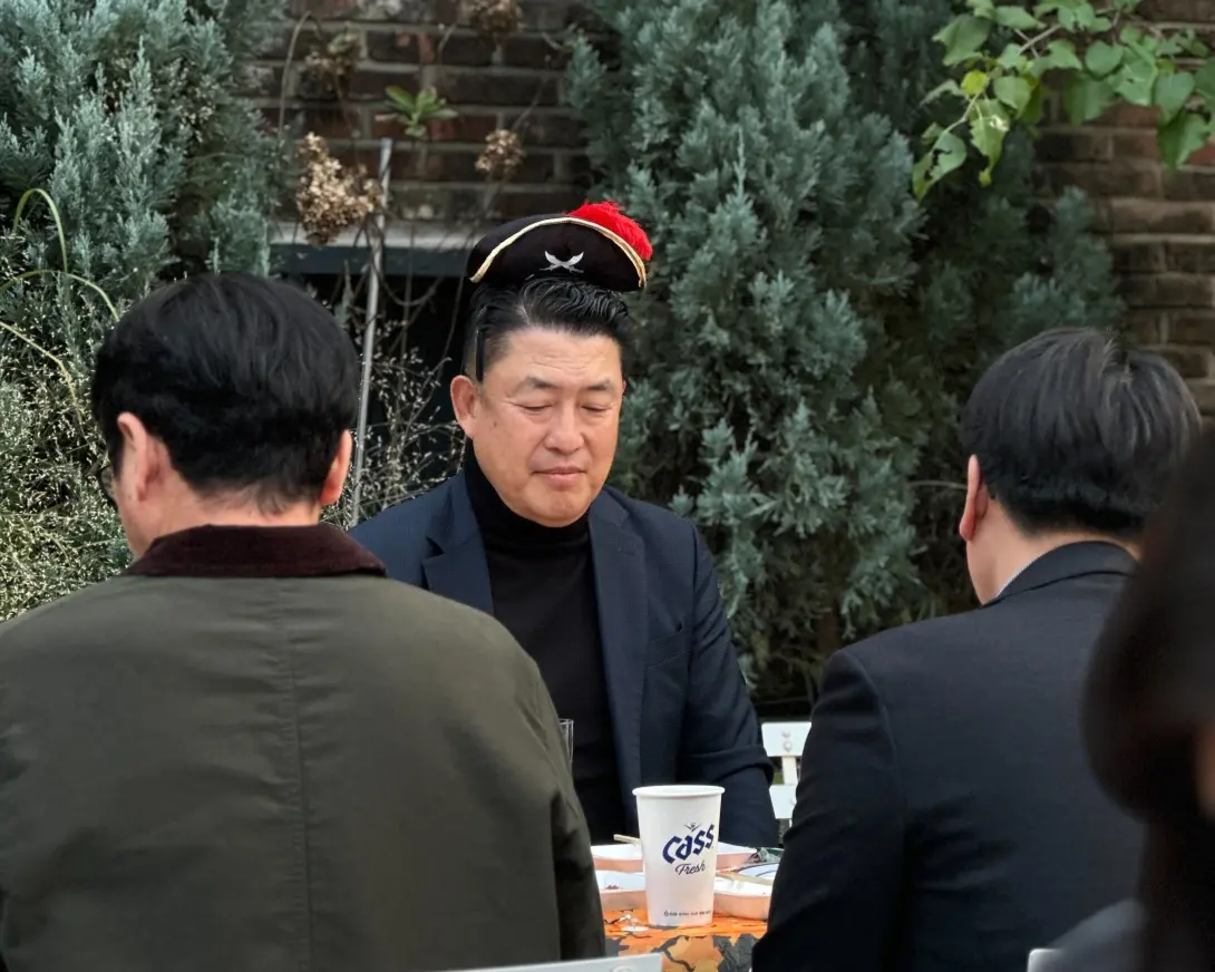 귀여운 해적으로 변신한 해리슨, 진정 즐길줄 아는 여러분이 챔피언!