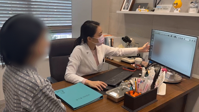 기미 색소 침착이 있는 피부 클로즈업 이미지