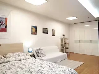 공덕역 단기임대 통창 발코니 도시 전망