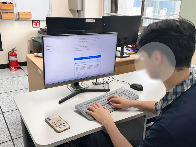 전교생 대상 AI 체험 박람회 현장