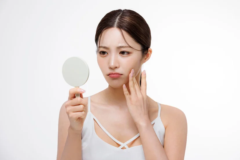 30대 이후 시작되는 얼굴 처짐과 피부 탄력 저하, 울쎄라와 써마지 리프팅을 통한 맞춤형 안티에이징 관리. 얼굴 라인 개선과 건강한 피부 탄력을 위한 프리미엄 리프팅 솔루션